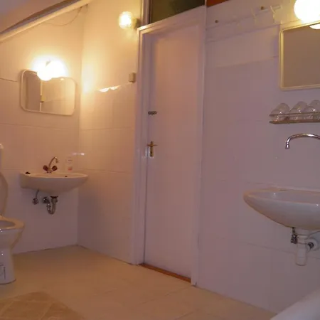 招待所 39号花园小屋公寓 塞格德